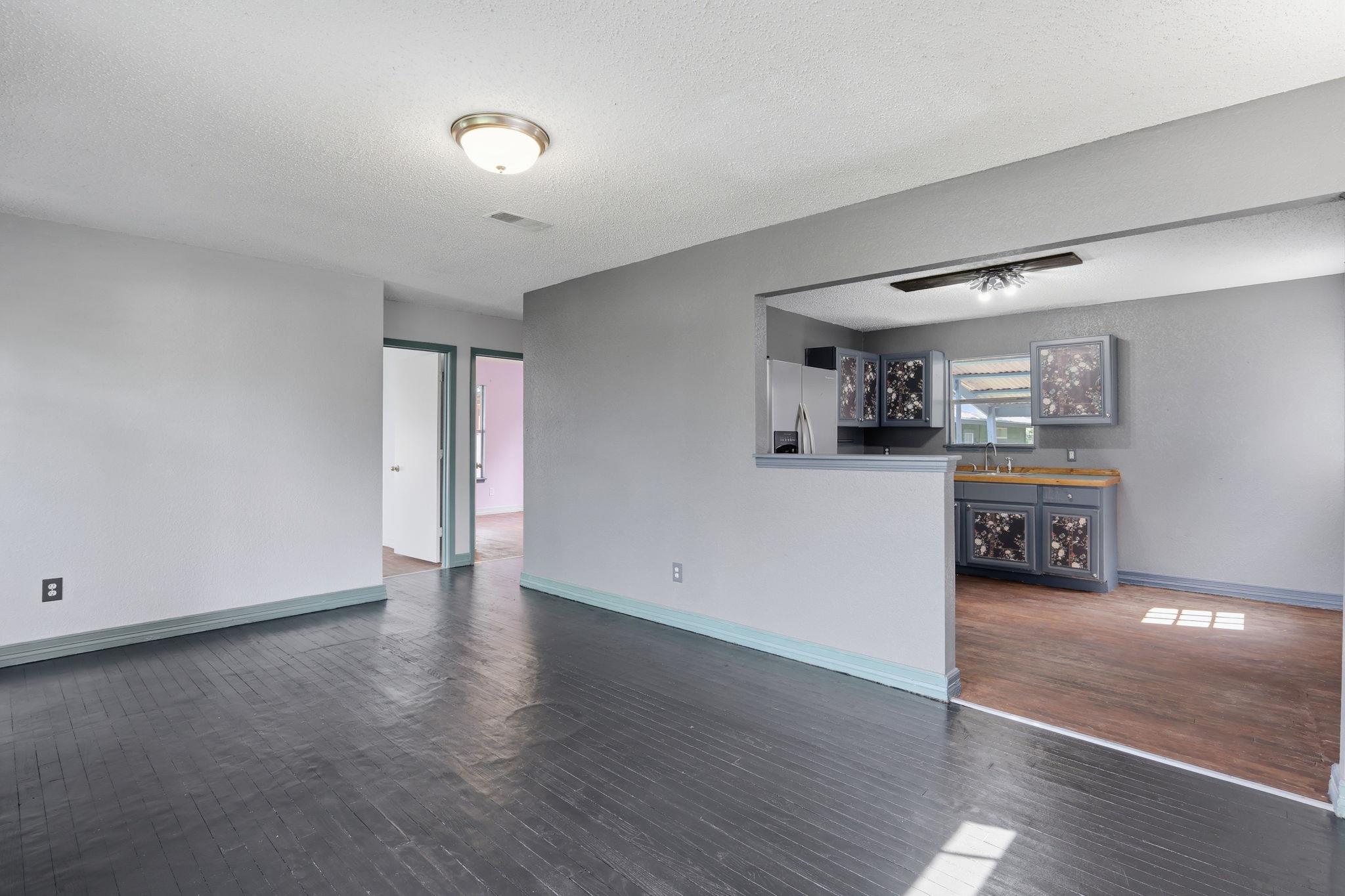 312 Blackson Ave, Austin, TX 78752 photo 4