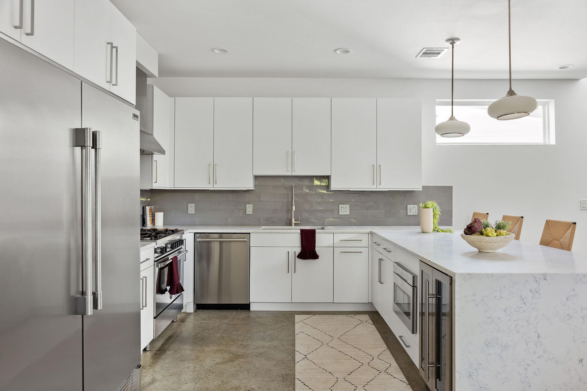 1182 Oakgrove Ave #A, Austin, TX 78702 photo 3