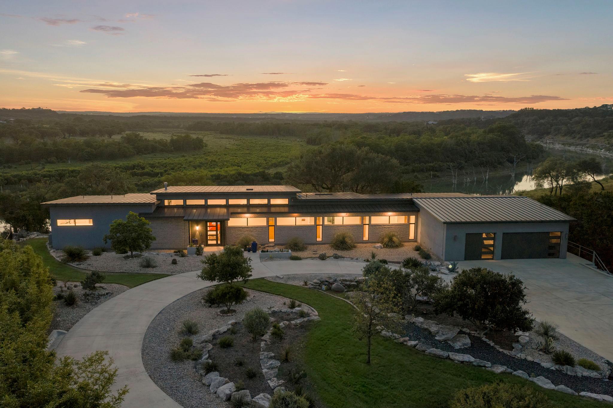 Peninsula At Mystic Shores 3