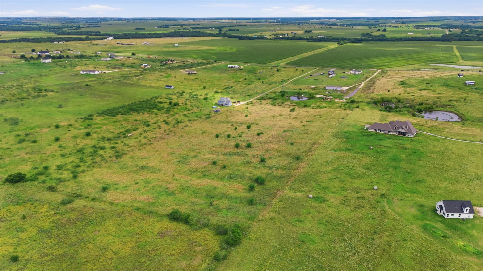 634 County Road 451 RD, Coupland, TX 78615 photo 2