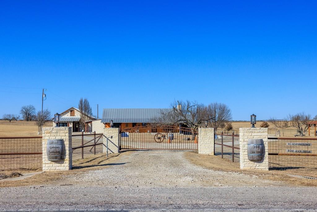 394 Ranch Rd 1376 RD, Fredericksburg, TX 78624 photo 3
