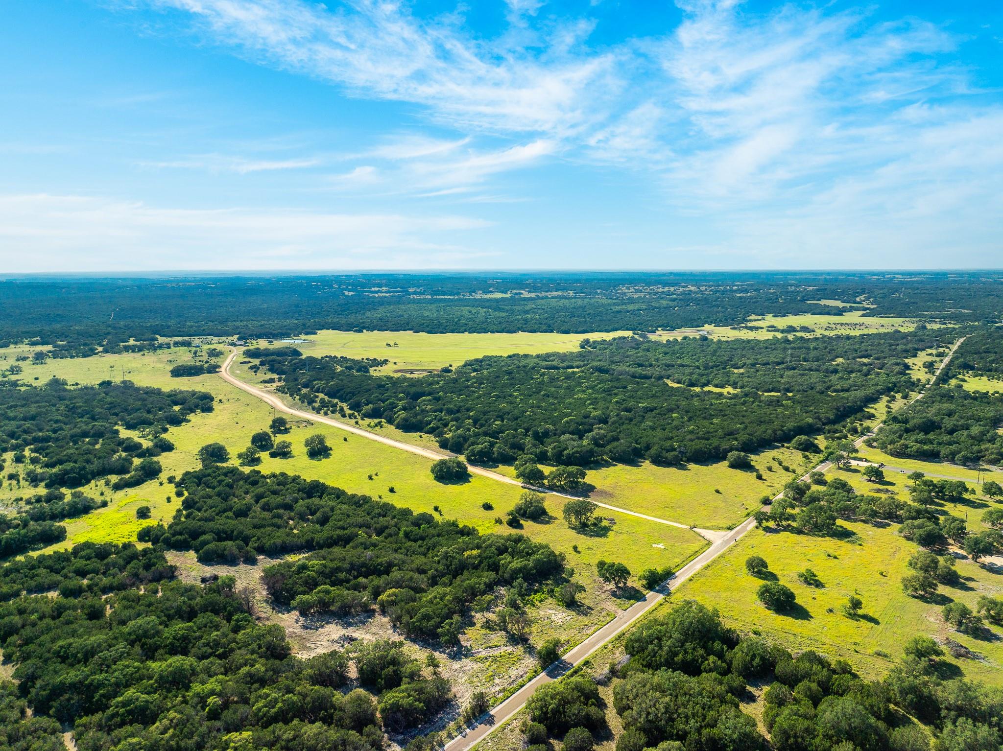 32 Feild Ranch RD, Burnet, TX 78611 photo 2