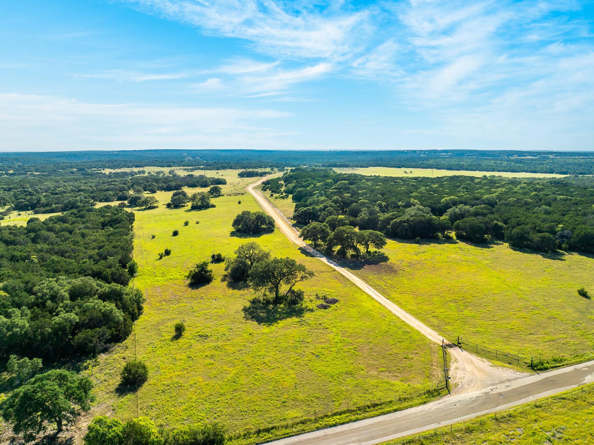 32 Feild Ranch RD, Burnet, TX 78611 photo 3
