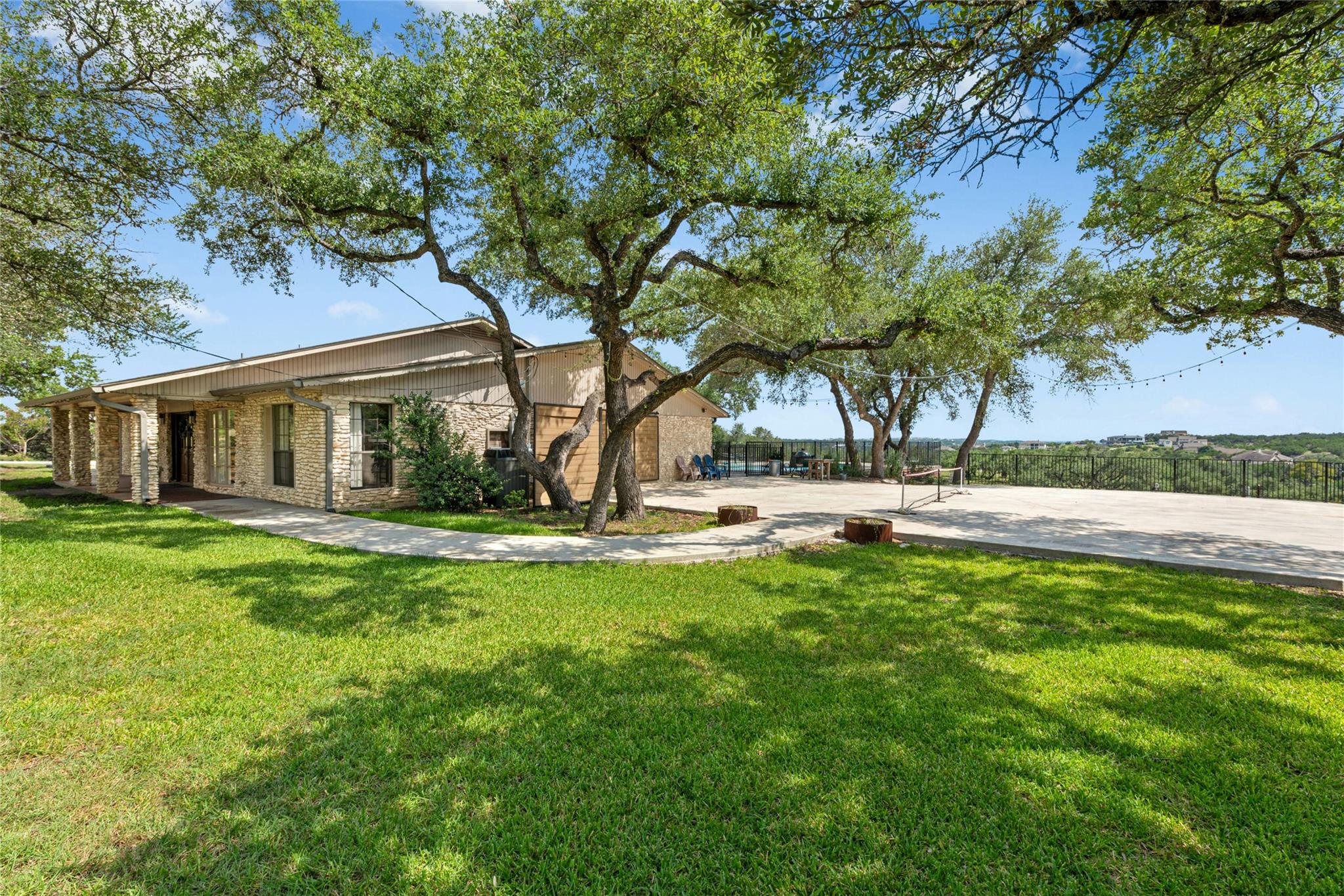 110 Longhorn LN, Dripping Springs, TX 78620 photo 5