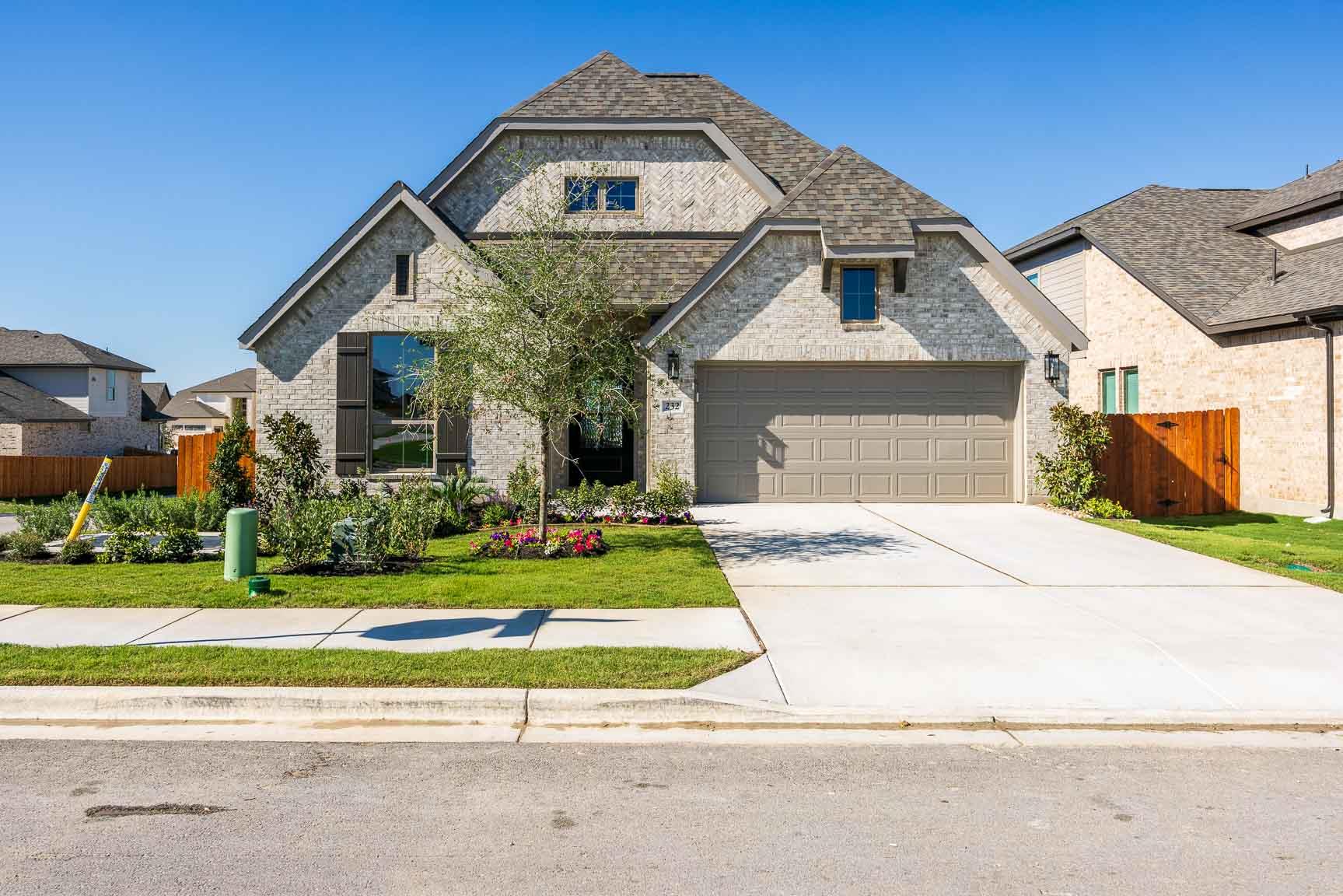 232 Rightfield DR, Liberty Hill, TX 78642 photo 2