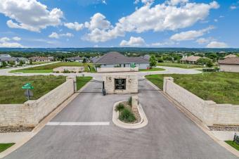 26612 Haynie Flat RD, Spicewood, TX 78669 photo 3