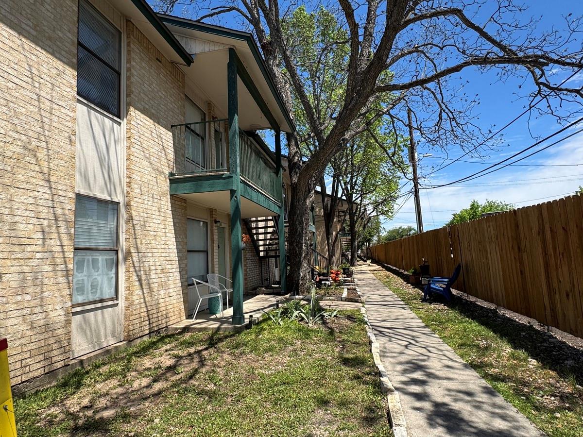 1624 Aquarena Springs DR #A102, San Marcos, TX 78666 photo 2
