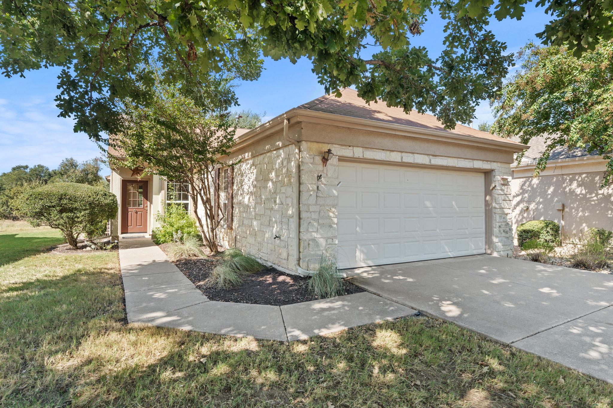 111 Bonham LOOP, Georgetown, TX 78633 photo 2