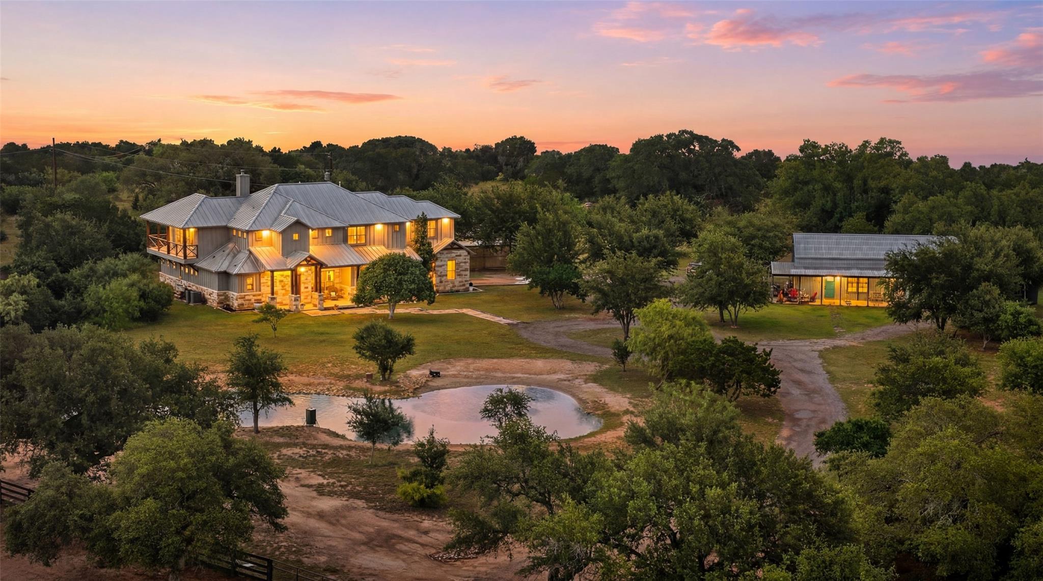 3830 Outback TRL, Spicewood, TX 78669 photo 2