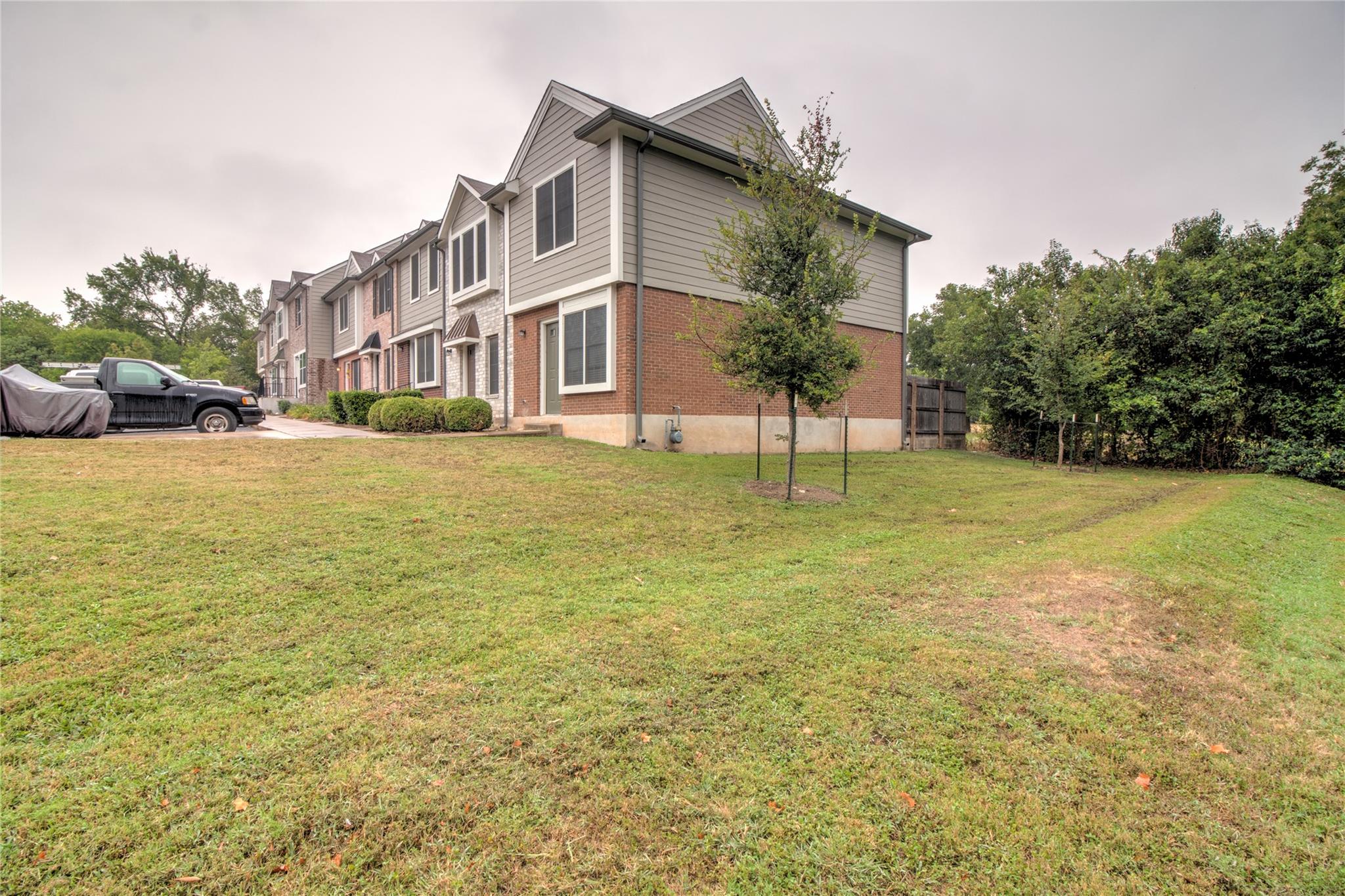 202 College ST #2, Georgetown, TX 78626 photo 5