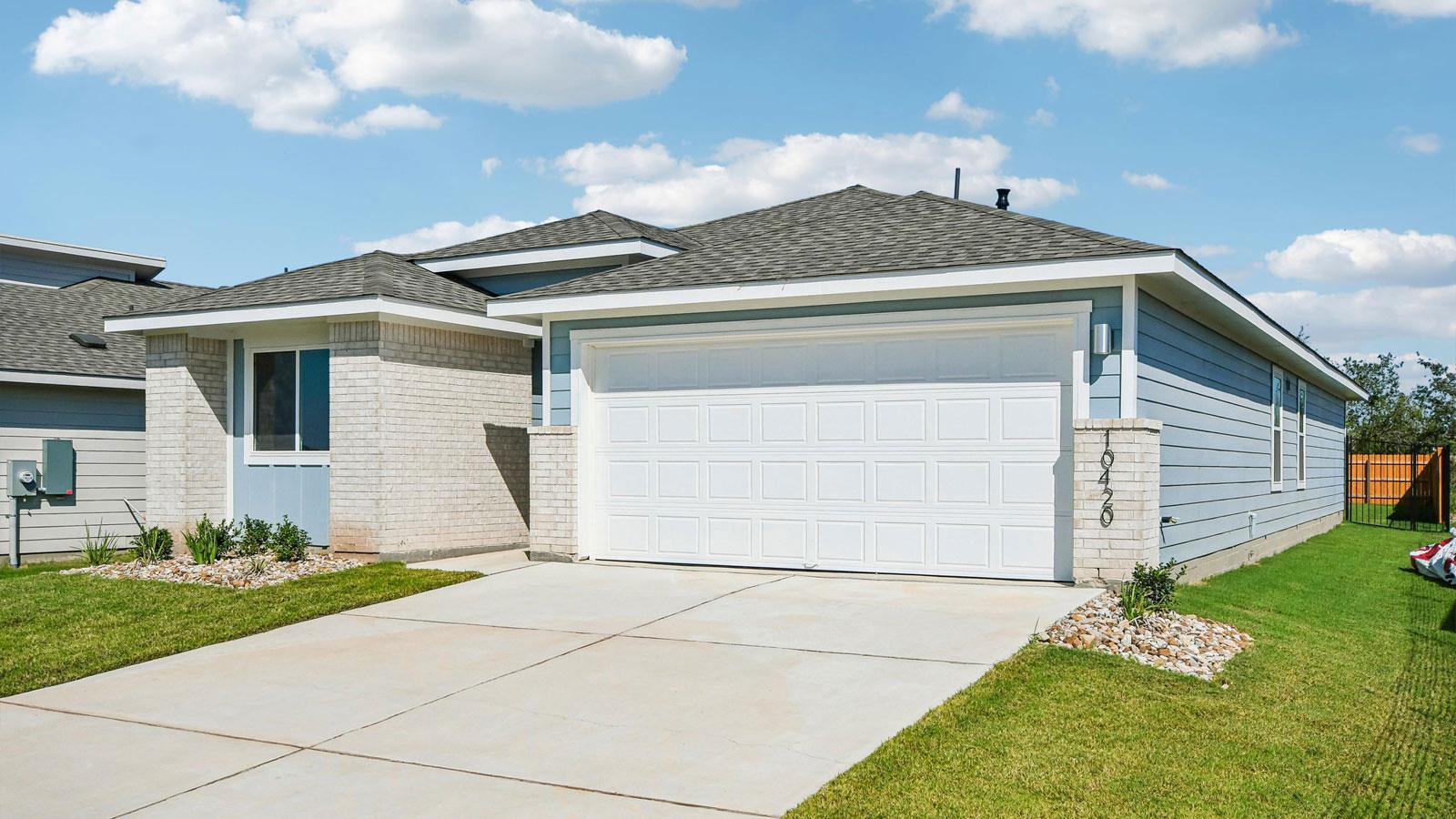 10420 Curb Strap DR, Austin, TX 78724 photo 2