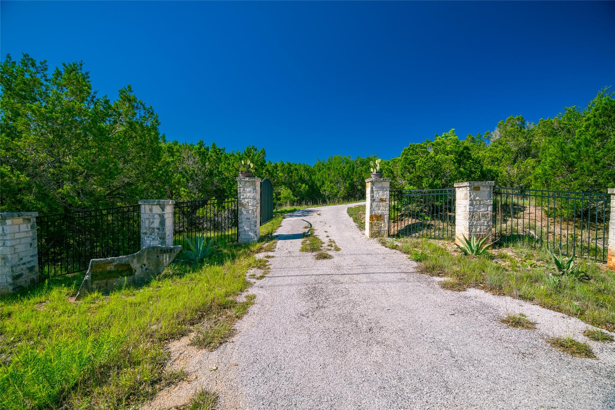 24601 Singleton Bend East RD, Marble Falls, TX 78654 photo 5