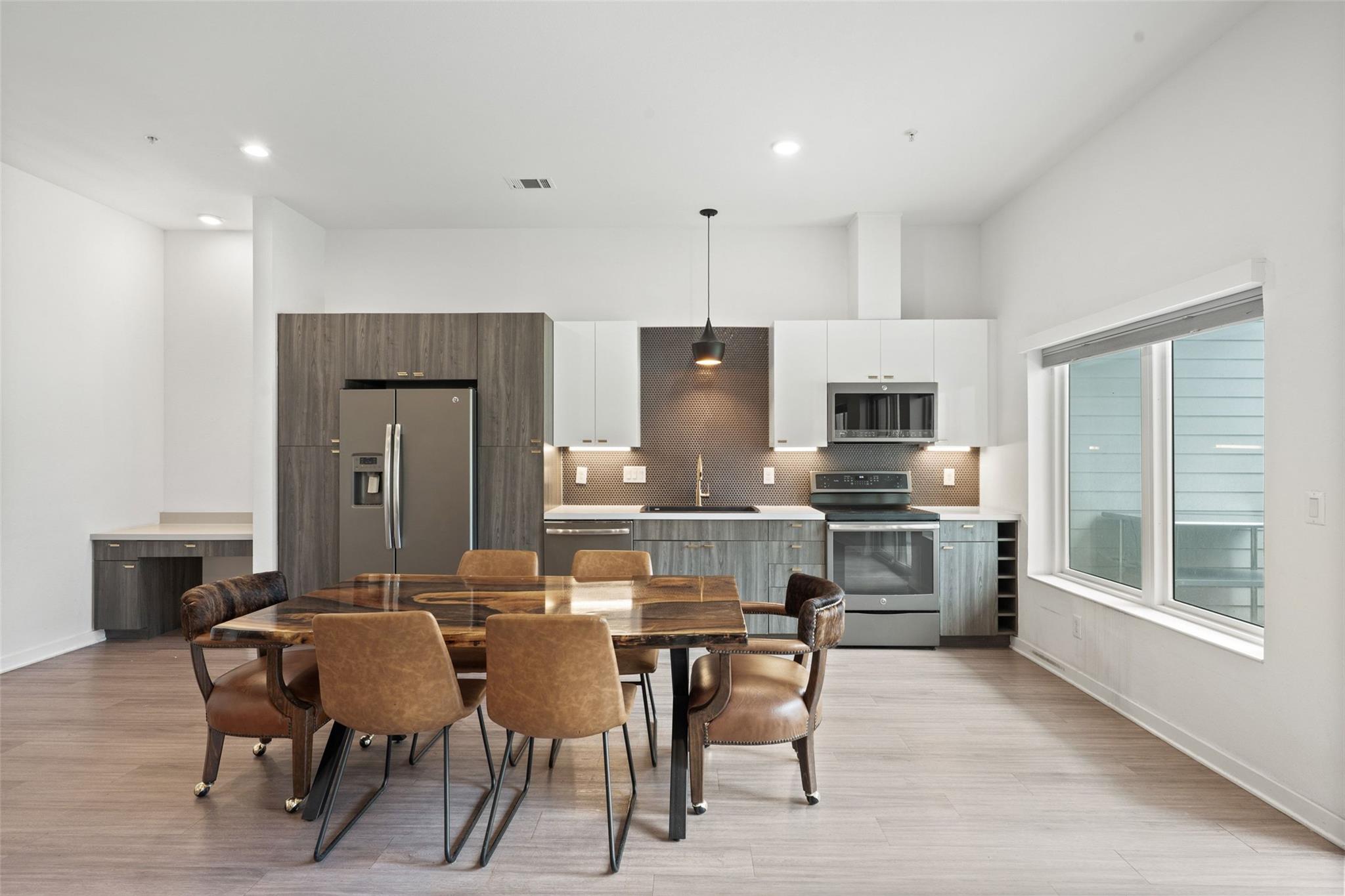 4361 Congress Ave #111, Austin, TX 78745 photo 5