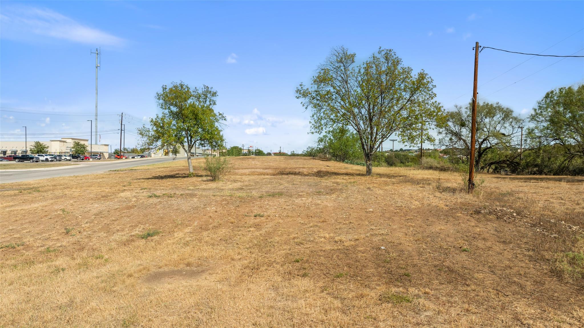 711-1 Avenue N ST, Marble Falls, TX 78654 photo 4