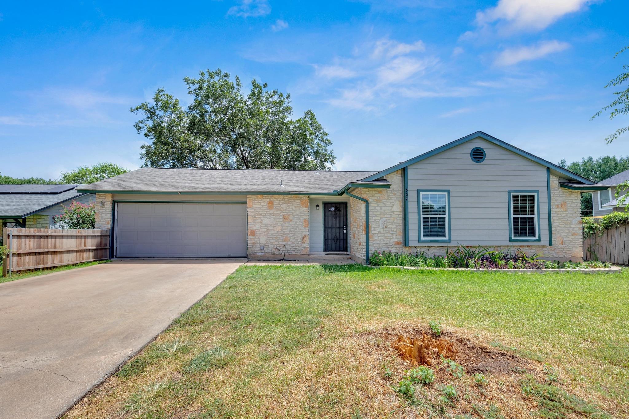 607 Garden Path CV, Round Rock, TX 78664 photo 4