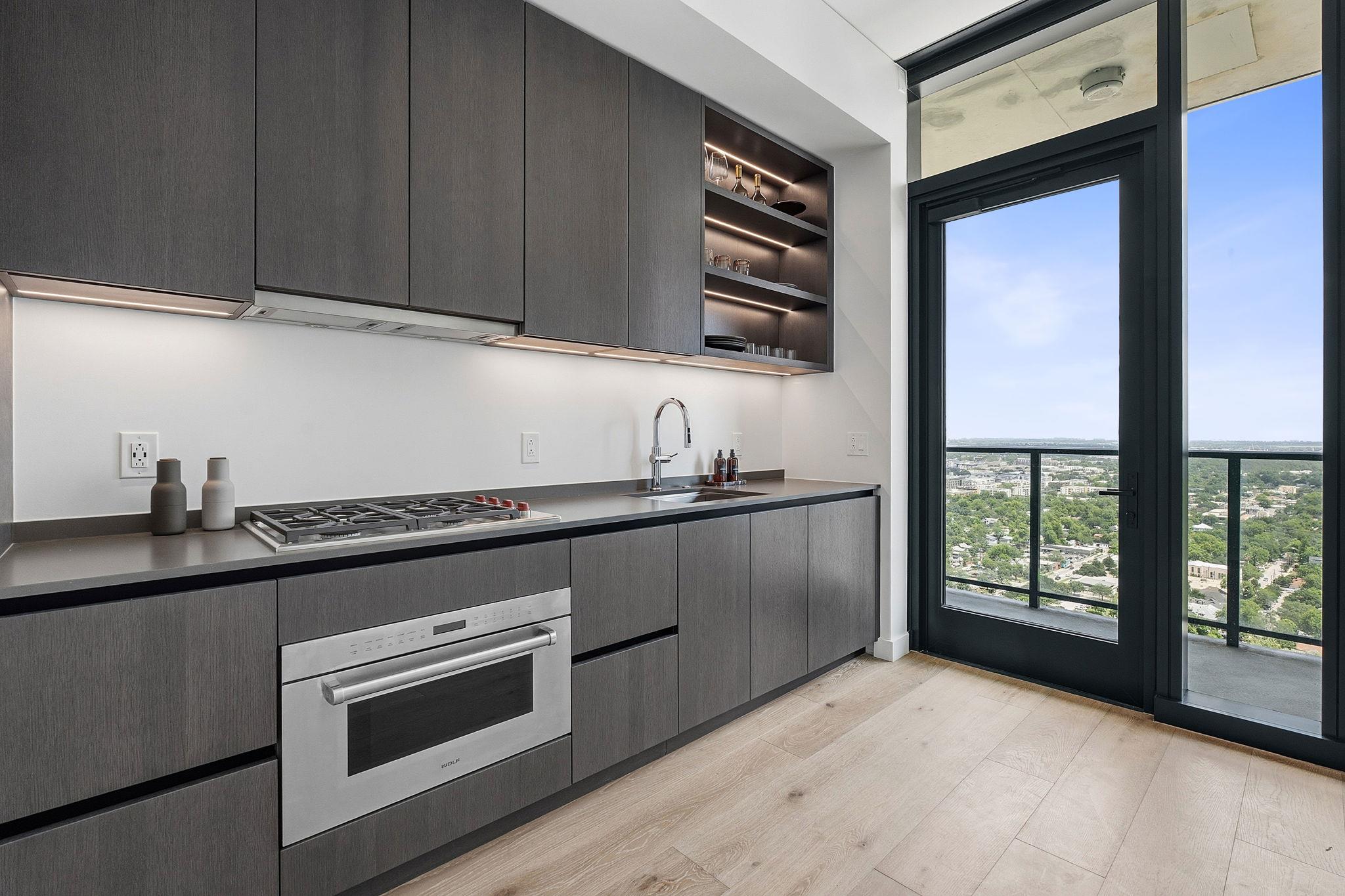 610 Davis ST #3001, Austin, TX 78701 photo 5