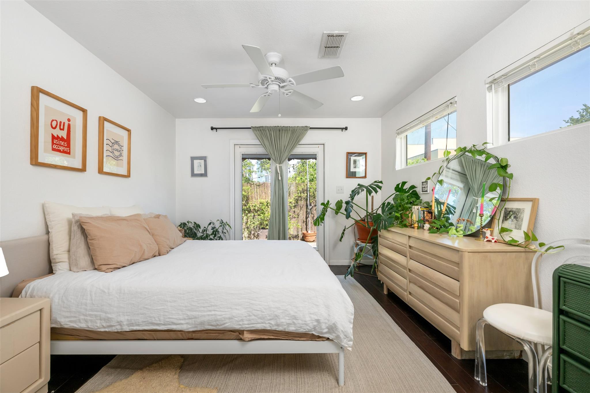 1610 Willow ST, Austin, TX 78702 photo 3
