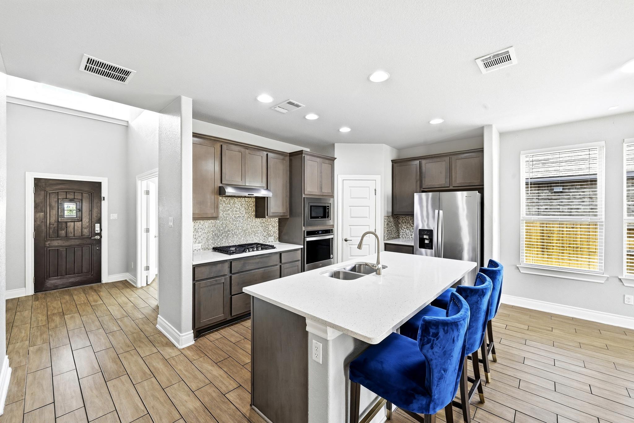 20324 Clare Island BND, Pflugerville, TX 78660 photo 5