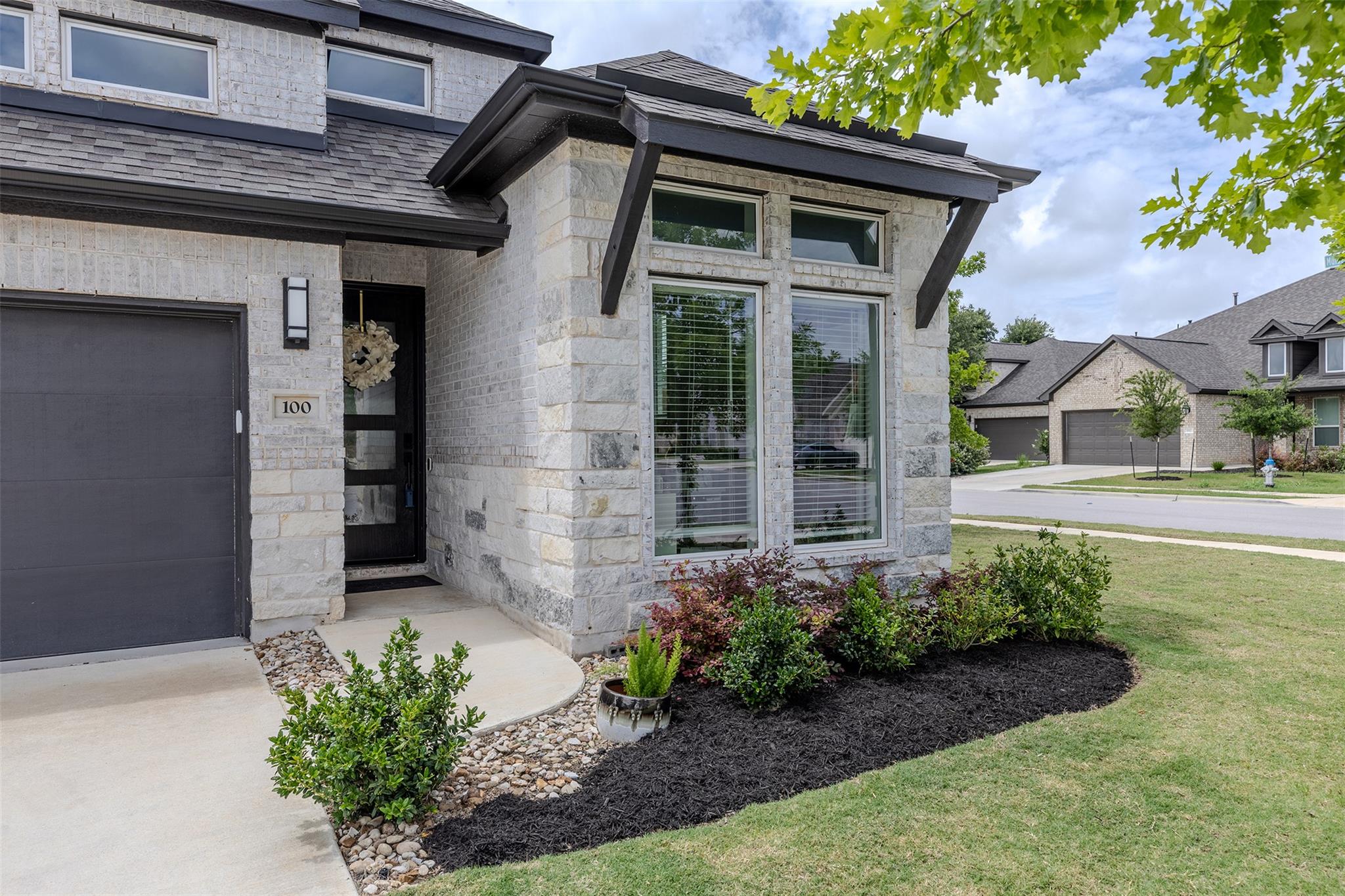 100 Green Knoll LN, Georgetown, TX 78628 photo 5