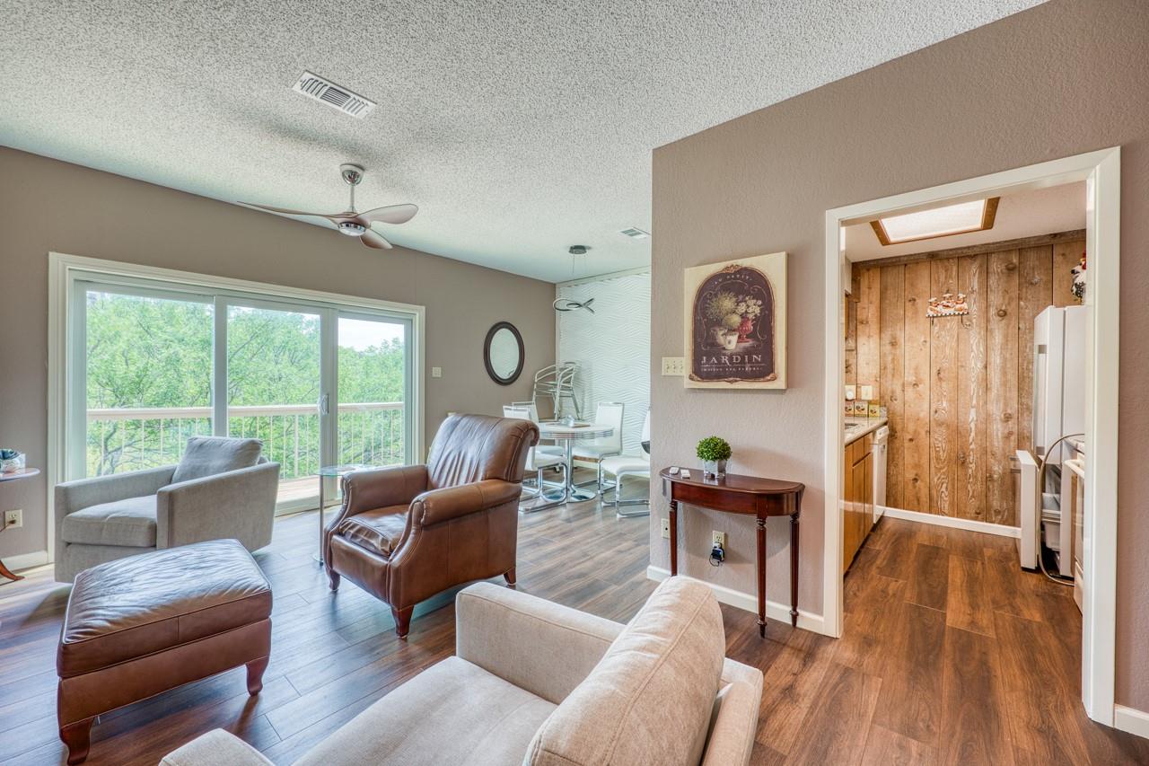 801 Grassy Knoll #B, Horseshoe Bay, TX 78657 photo 4