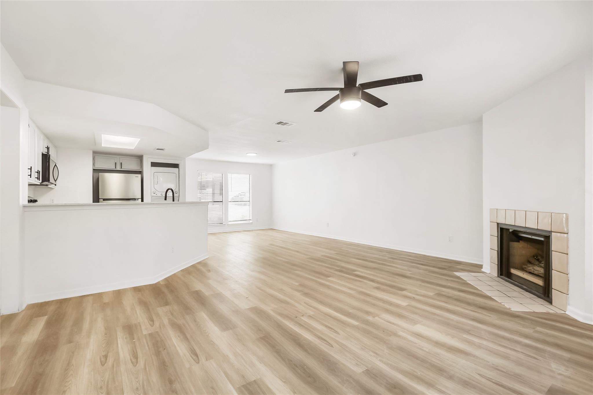 923 41st ST #105, Austin, TX 78751 photo 2
