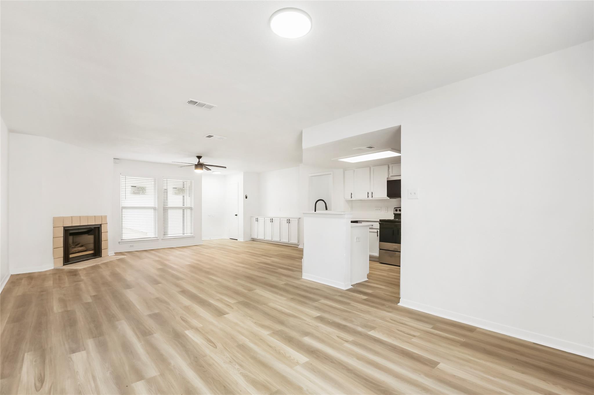 923 41st ST #105, Austin, TX 78751 photo 4