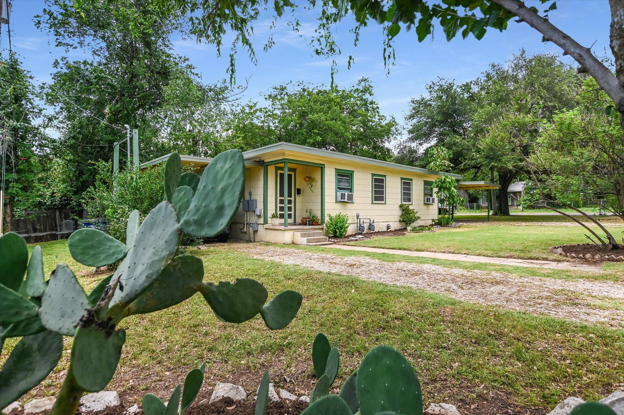 4714 & 4716 Harmon Ave, Austin, TX 78751 photo 2
