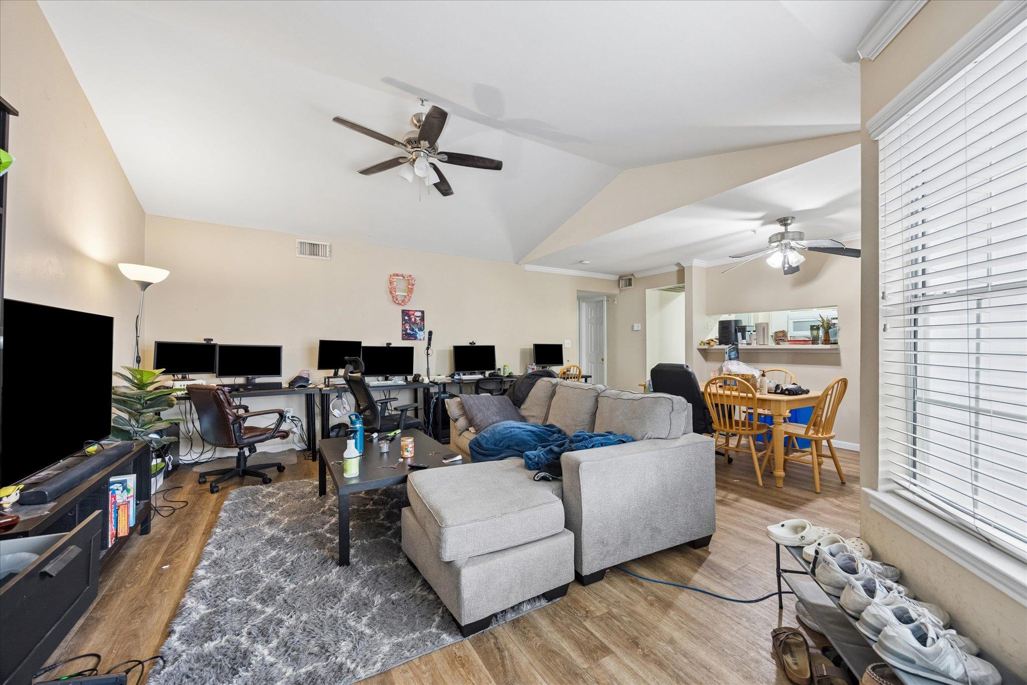 501 26th ST #306, Austin, TX 78705 photo 3