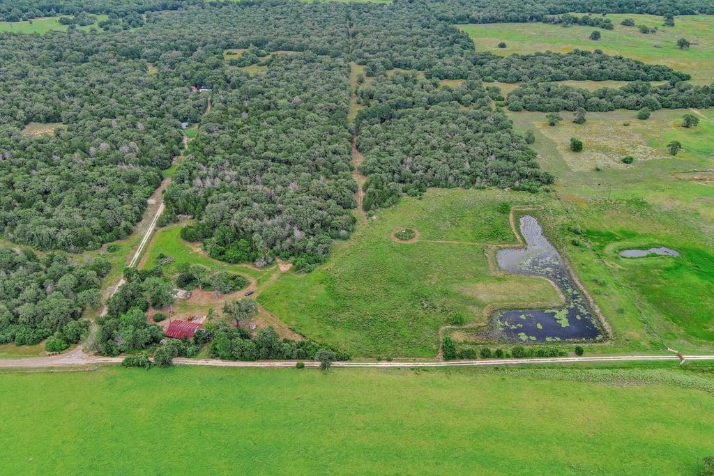 1910 County Road 415, Lexington, TX 78947 photo 2