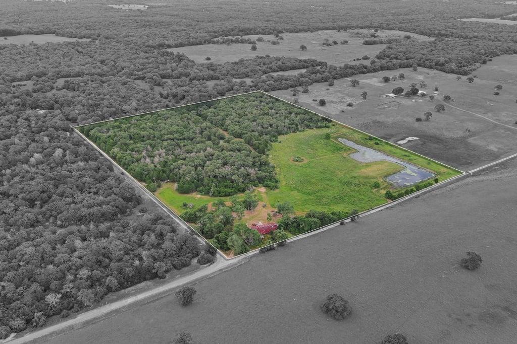 1910 County Road 415, Lexington, TX 78947 photo 4
