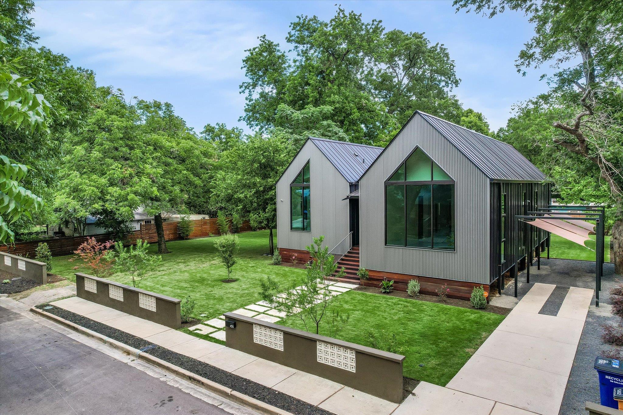 Hyde Park Annex