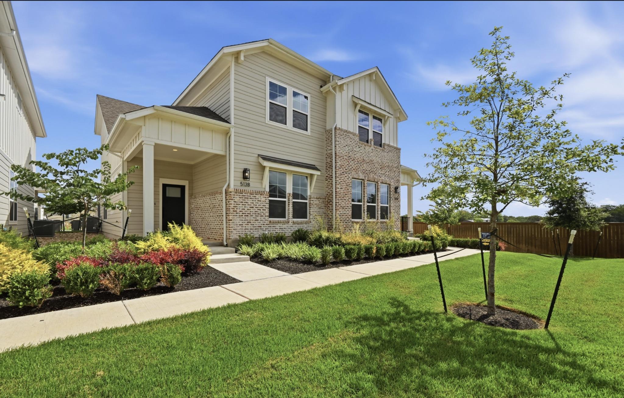 513 Burlington DR #B, Buda, TX 78610 photo 2