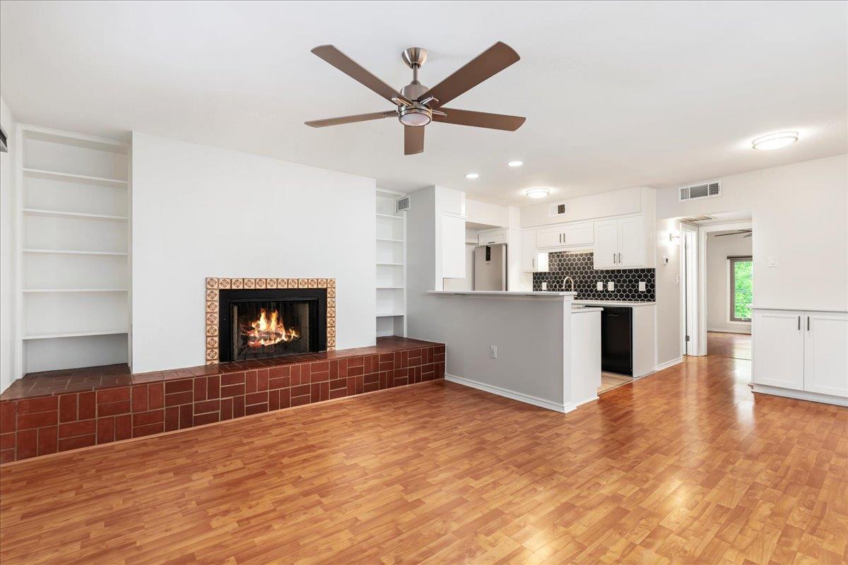 505 7th ST #313, Austin, TX 78701 photo 2
