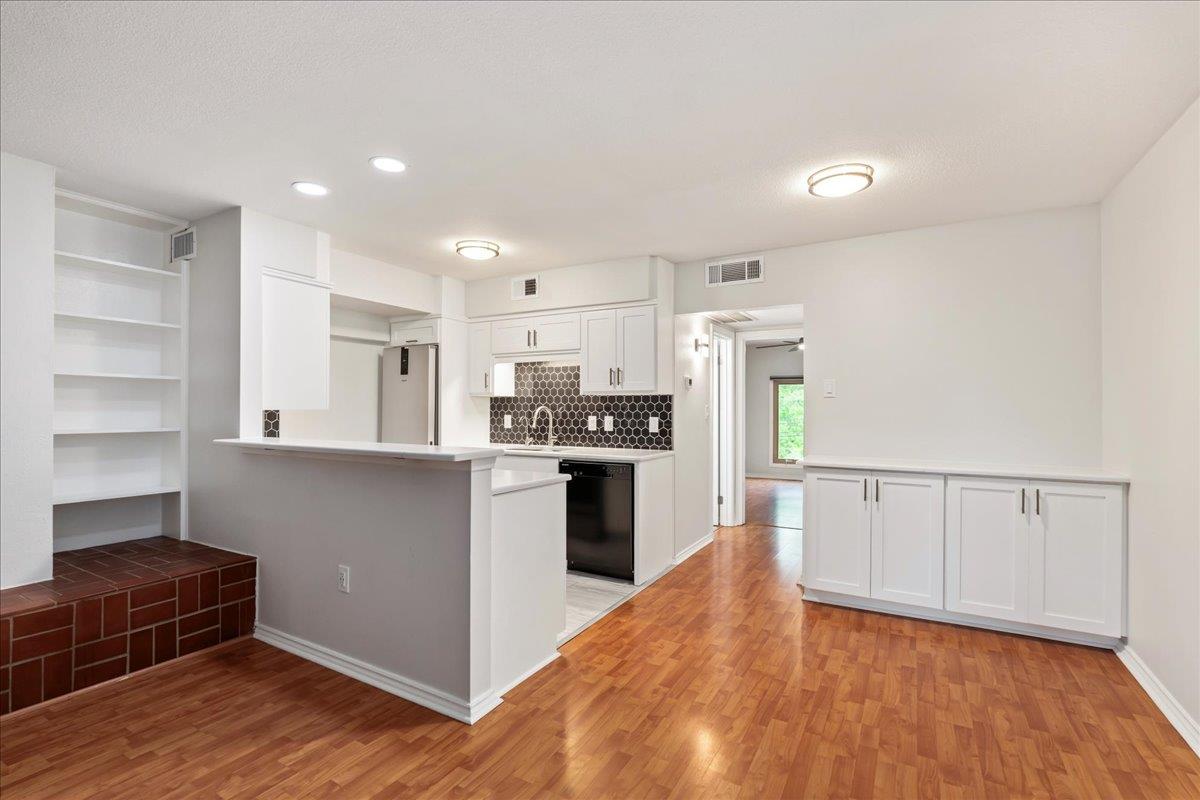 505 7th ST #313, Austin, TX 78701 photo 4