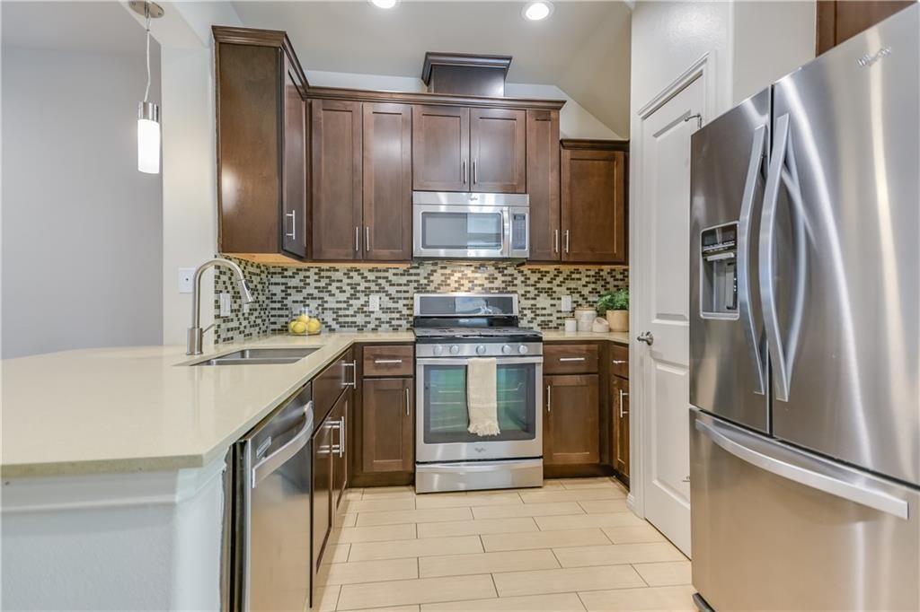 124 Cumberland RD #303, Austin, TX 78704 photo 4