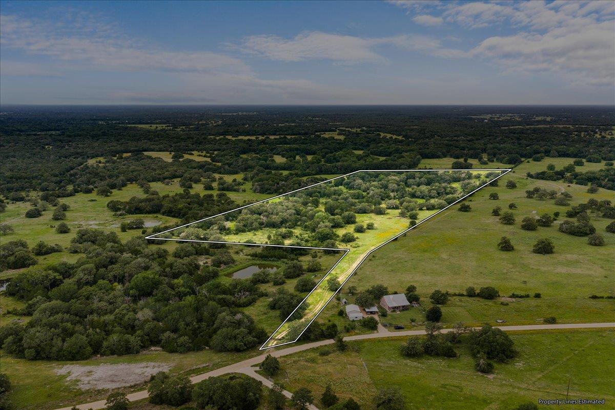 8413 Mach RD, La Grange, TX 78945 photo 2