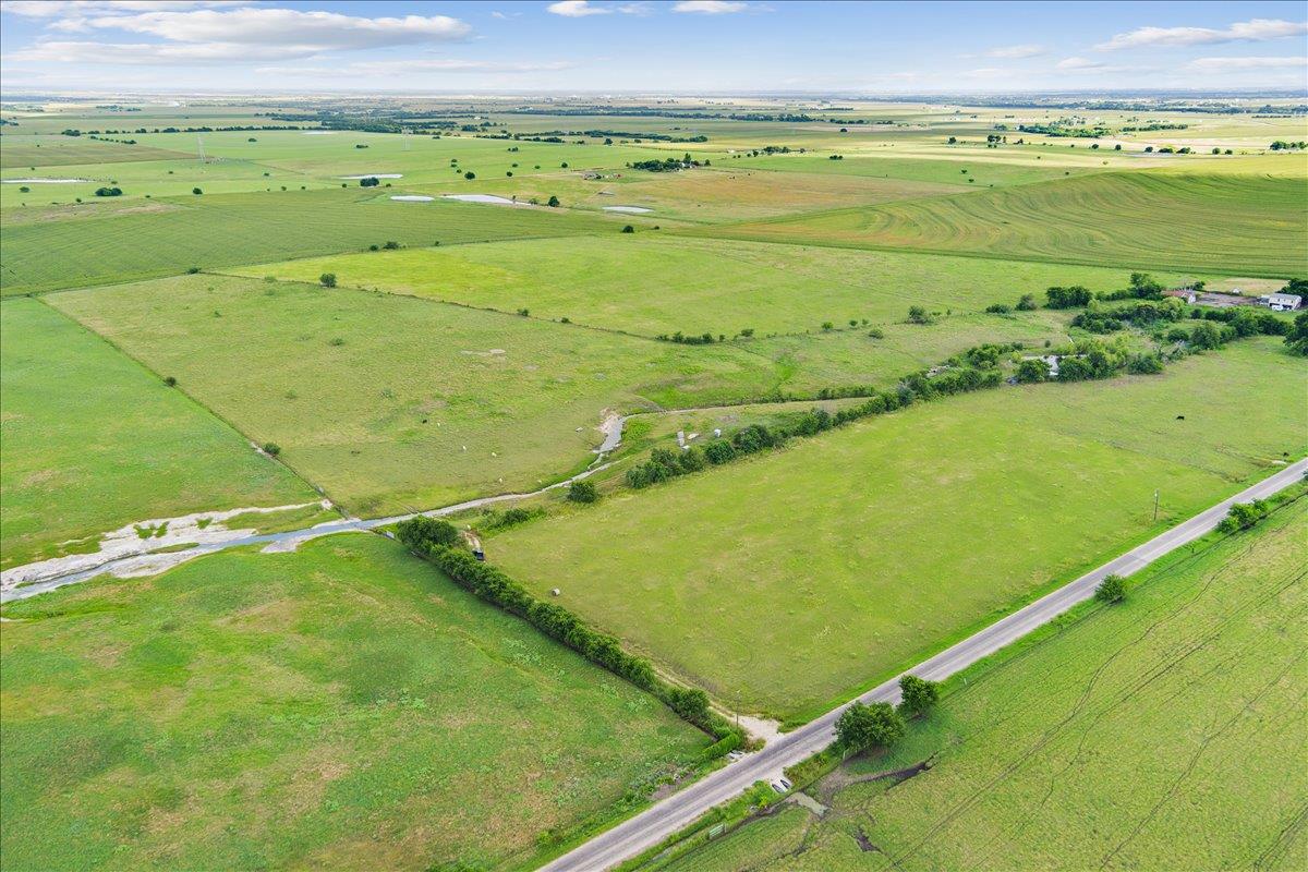 1700 CR 322, Bartlett, TX 76511 photo 4