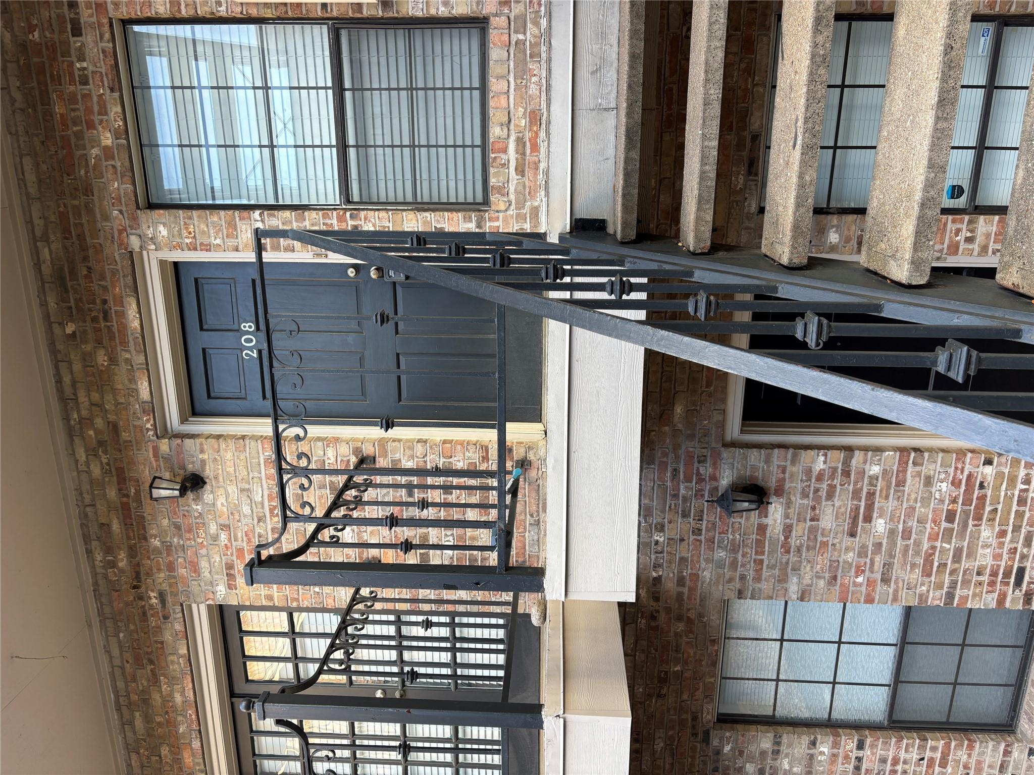 Parapet Condo
