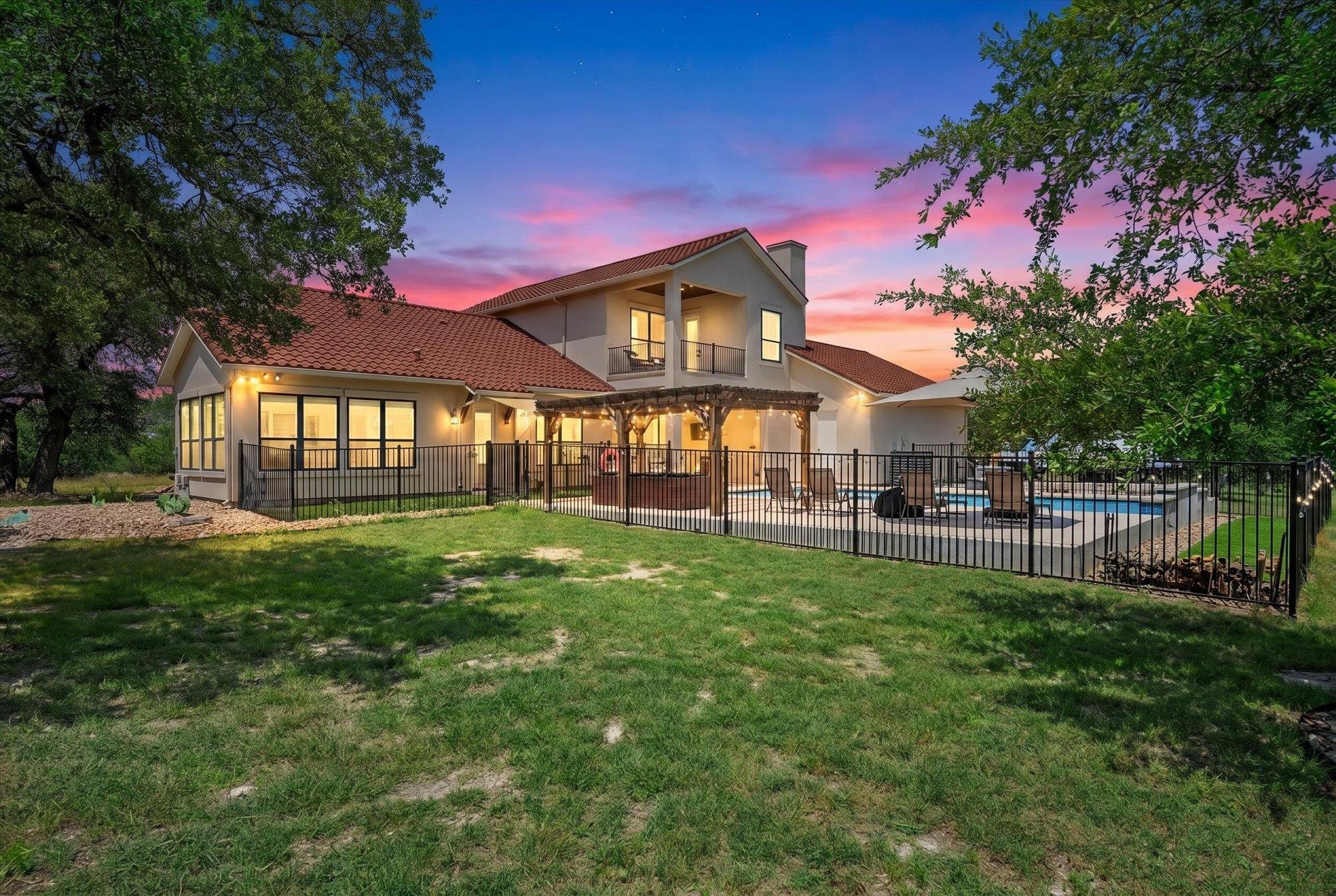 638 Strada Luca, Florence, TX 76527 photo 3