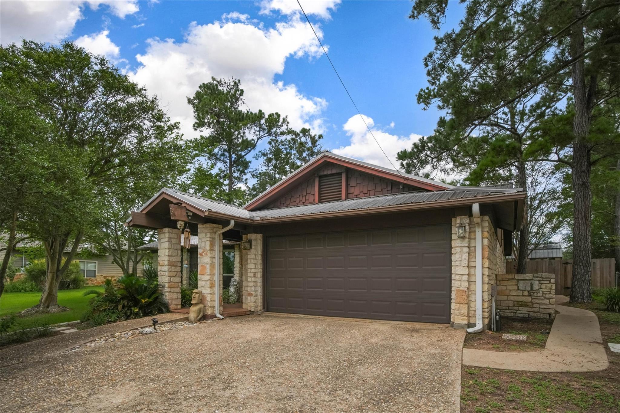 112 Mahalua LN, Bastrop, TX 78602 photo 5