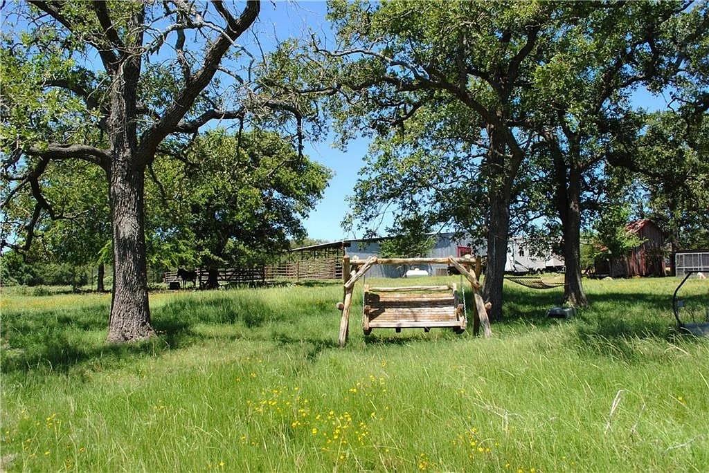21741 Interstate 10, Luling, TX 78648 photo 3