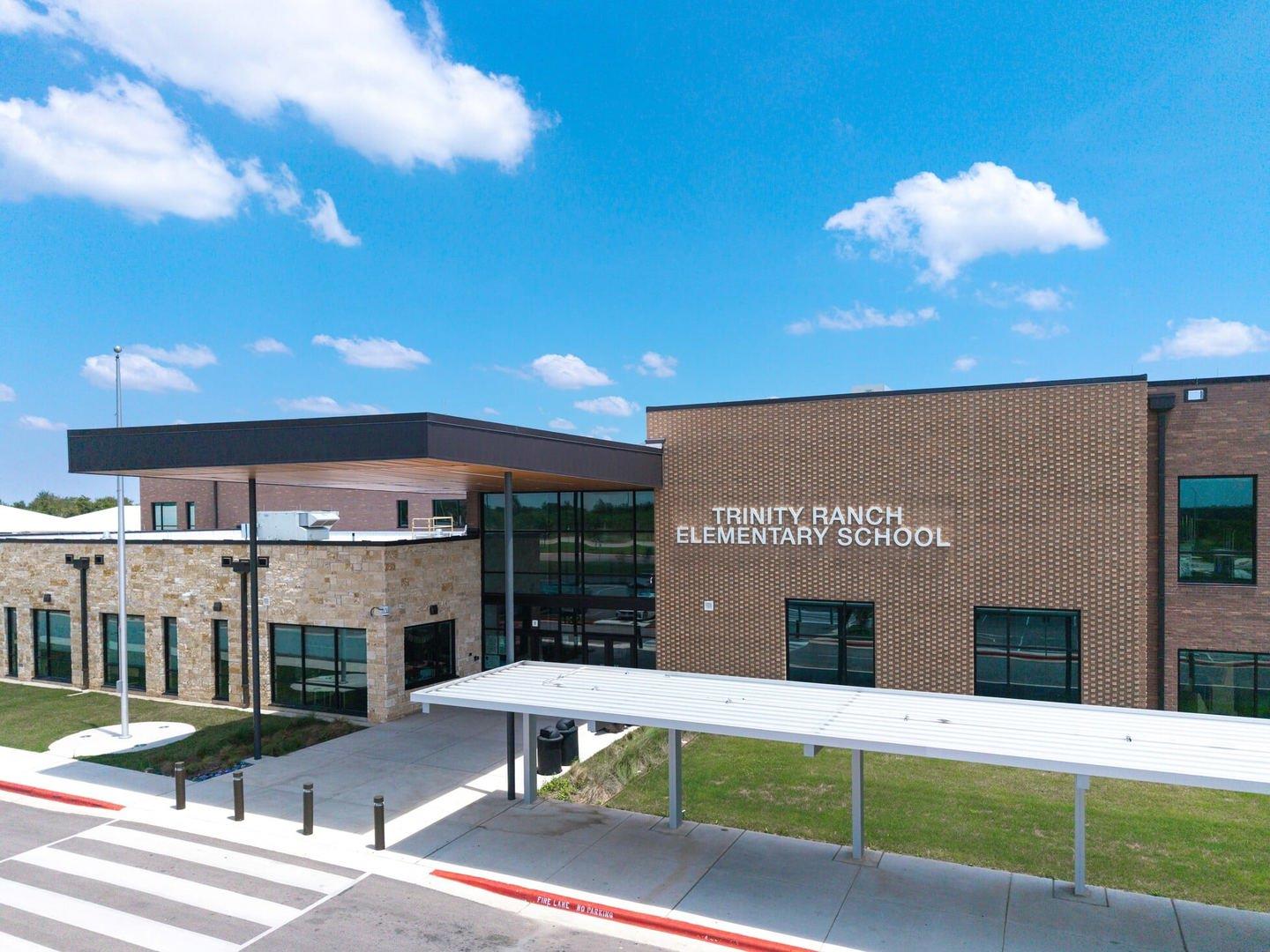 103 Two Bits, Elgin, TX 78621 photo 4