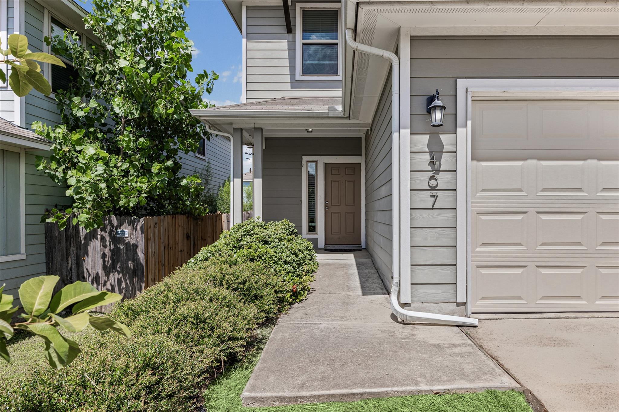 467 Twisted Oaks LN, Buda, TX 78610 photo 3