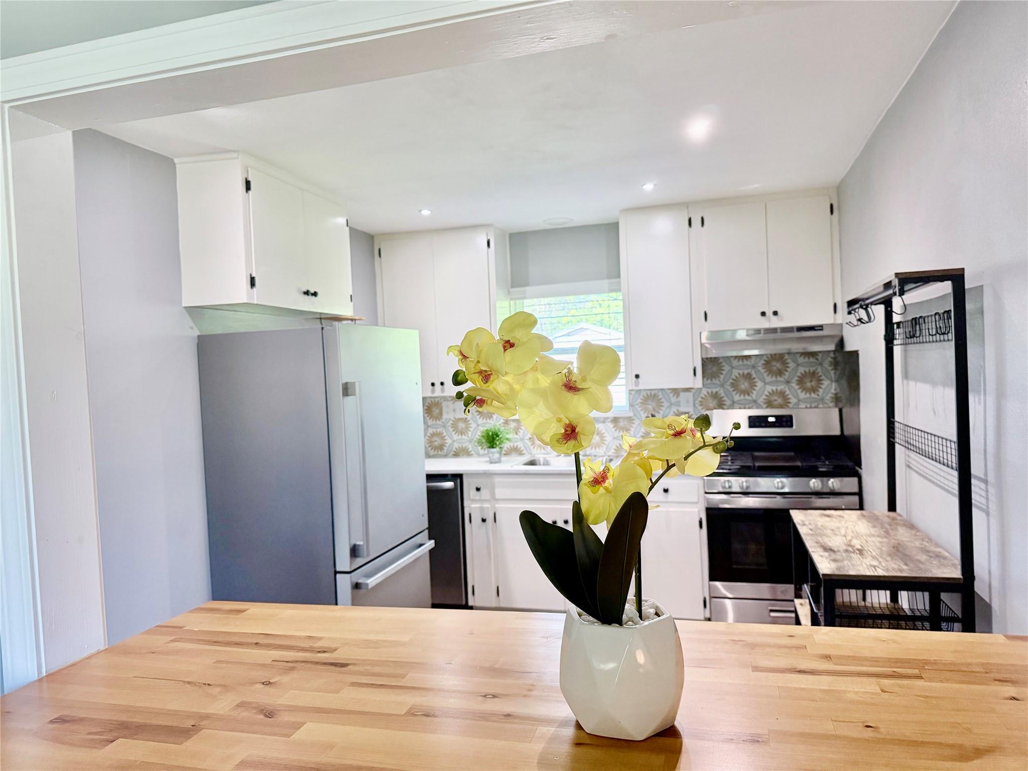 10700 Plains TRL, Austin, TX 78758 photo 5