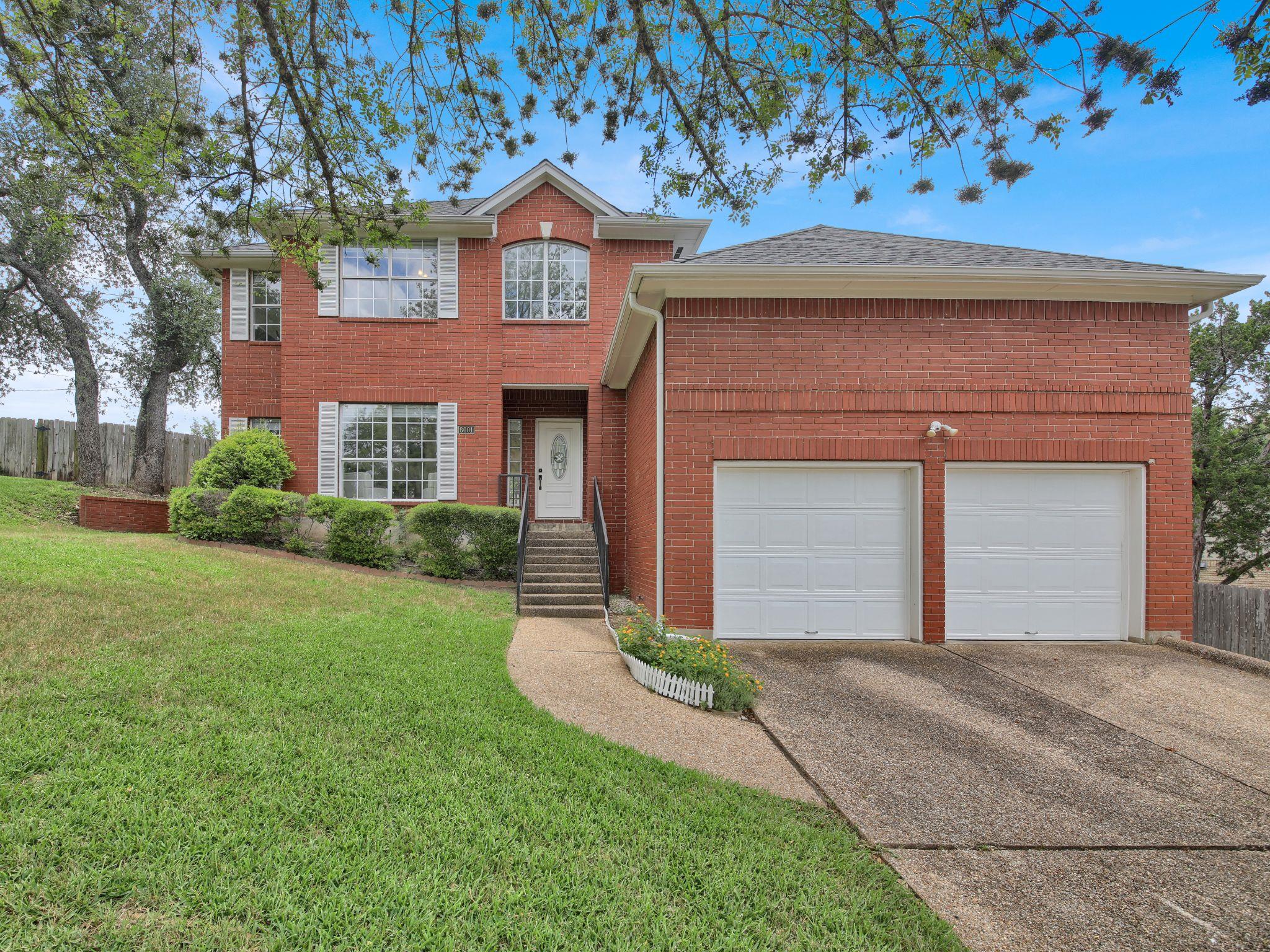 6001 Sierra Arbor CT, Austin, TX 78759 photo 2