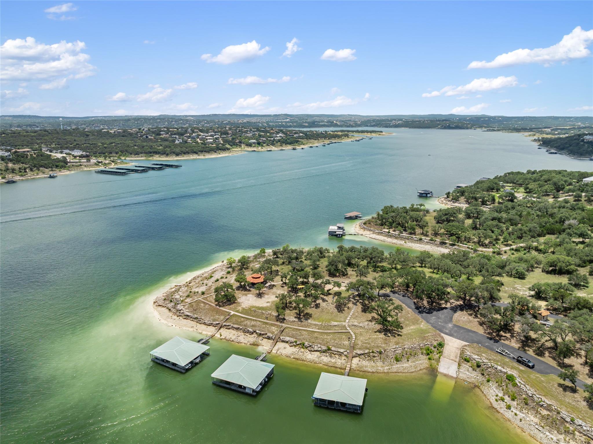 906 Moonlight Bay DR, Spicewood, TX 78669 photo 5
