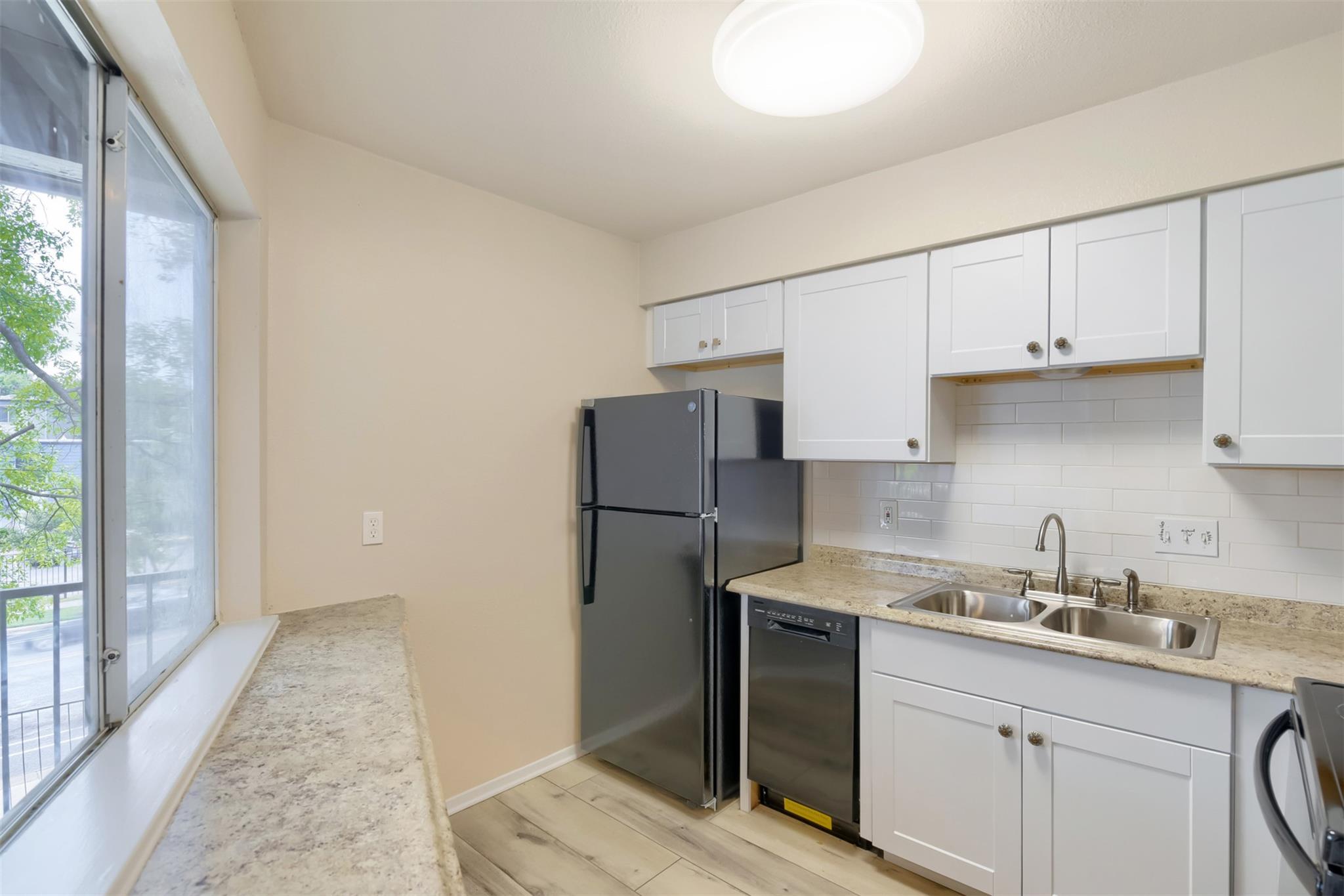 1840 Burton DR #144, Austin, TX 78741 photo 3