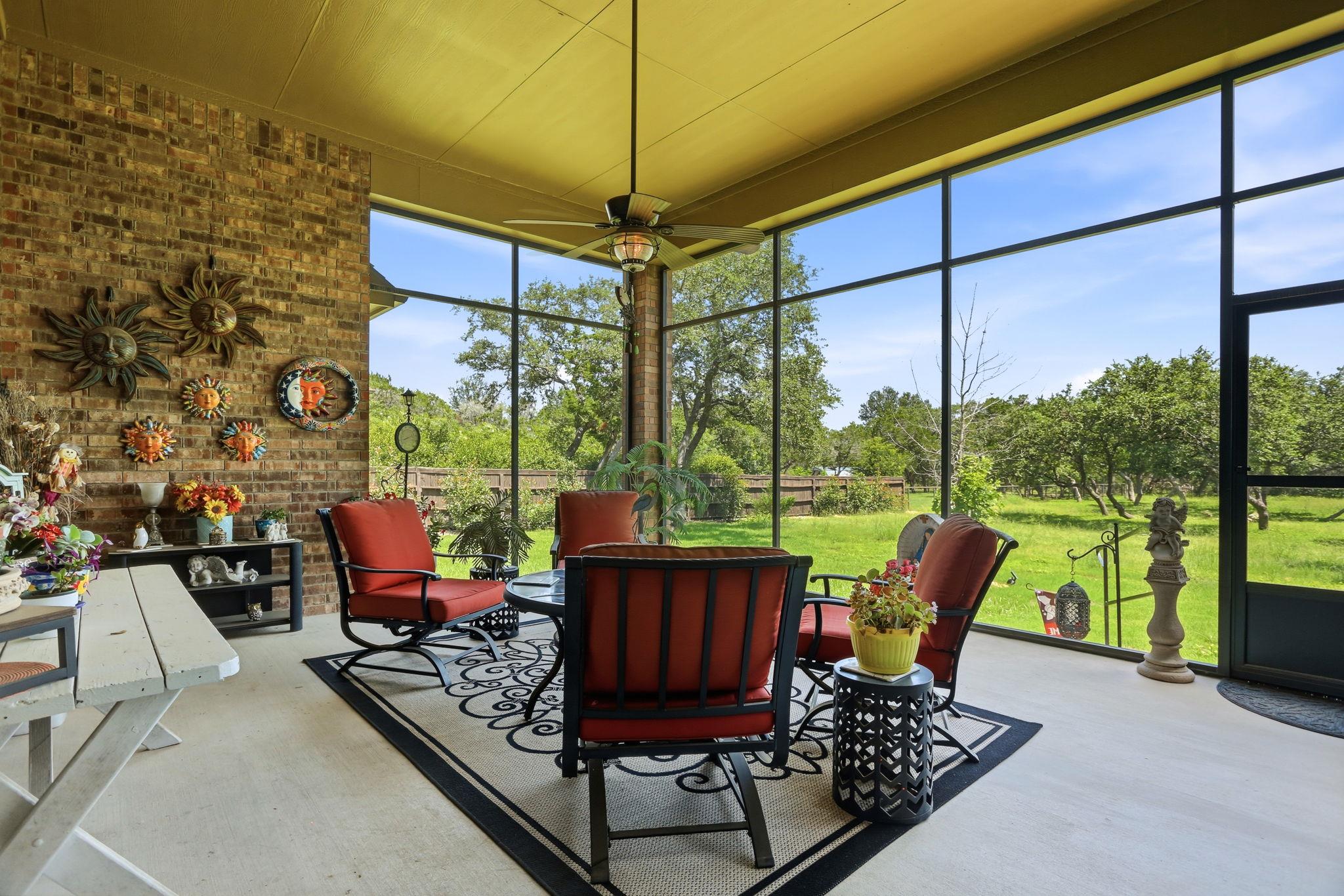 575 Solms FRST, New Braunfels, TX 78132 photo 3