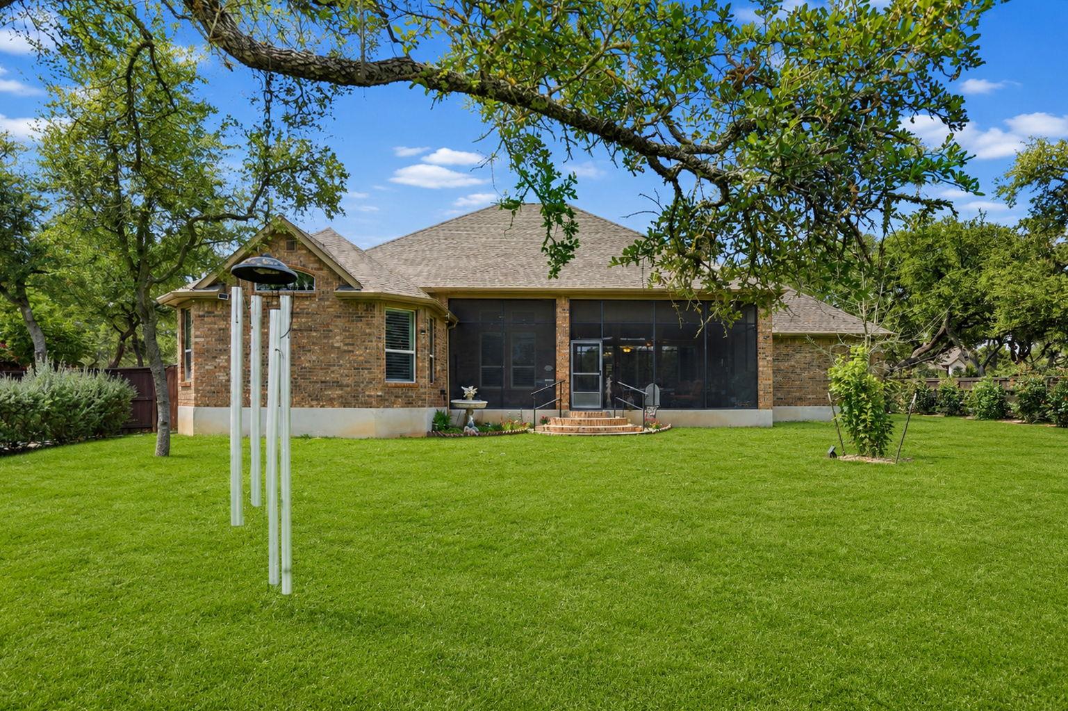 575 Solms FRST, New Braunfels, TX 78132 photo 4