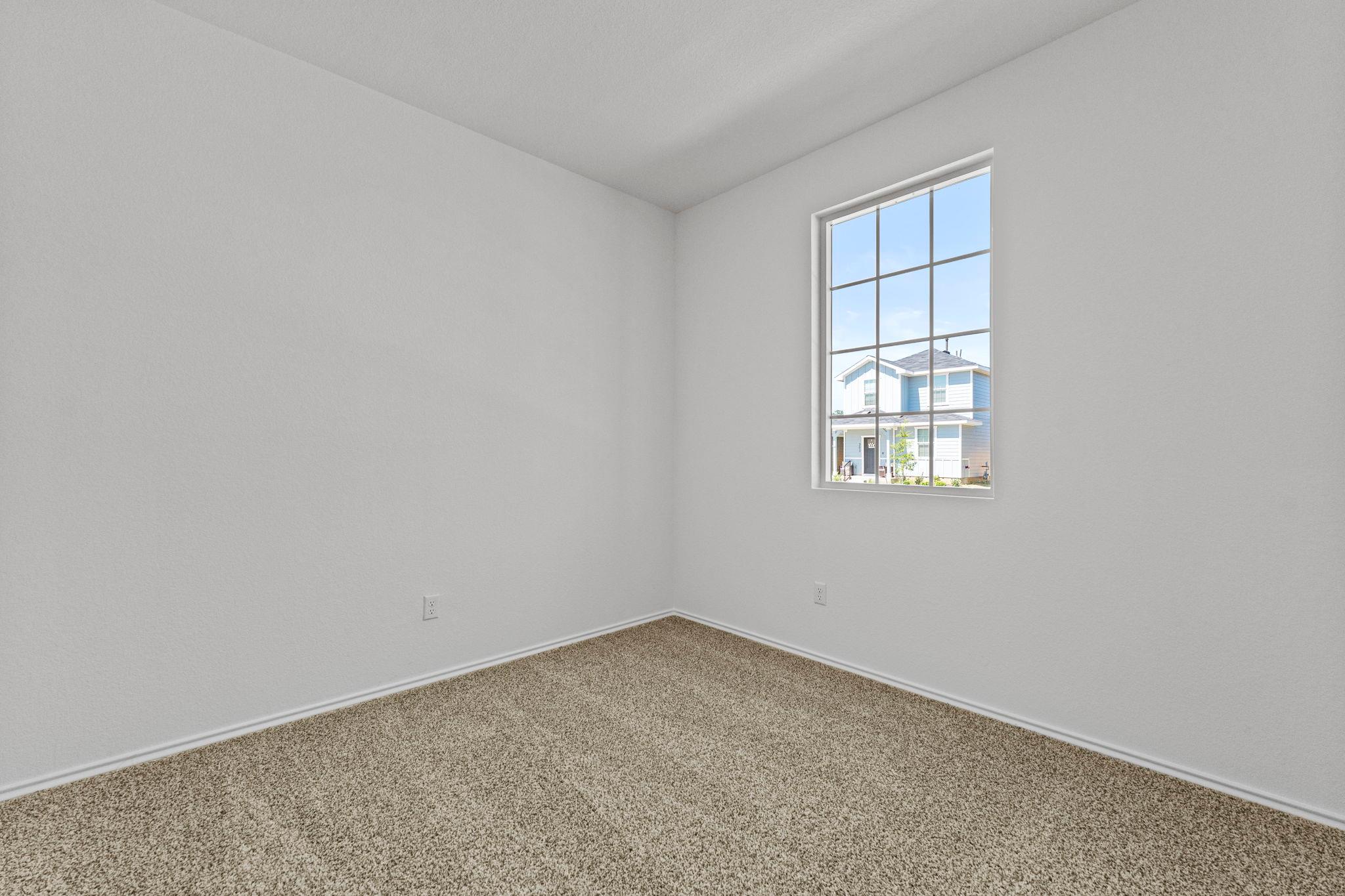 314 Santo Domingo RD, Bastrop, TX 78602 photo 5